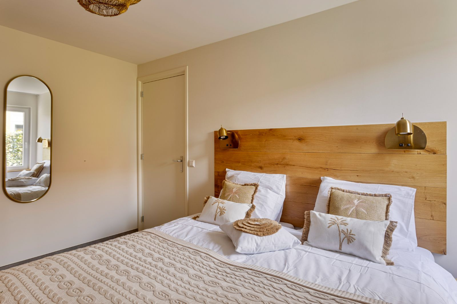 Renesse, Horizon 73 - Image 11