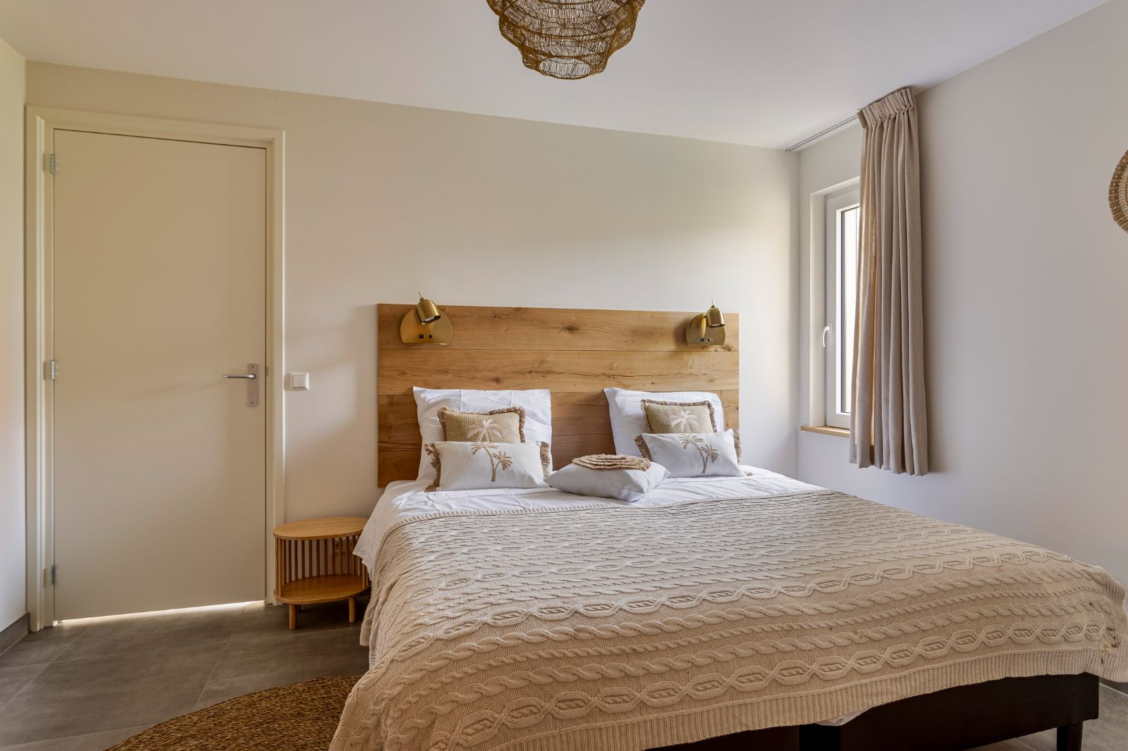 Renesse, Horizon 73 - Image 9