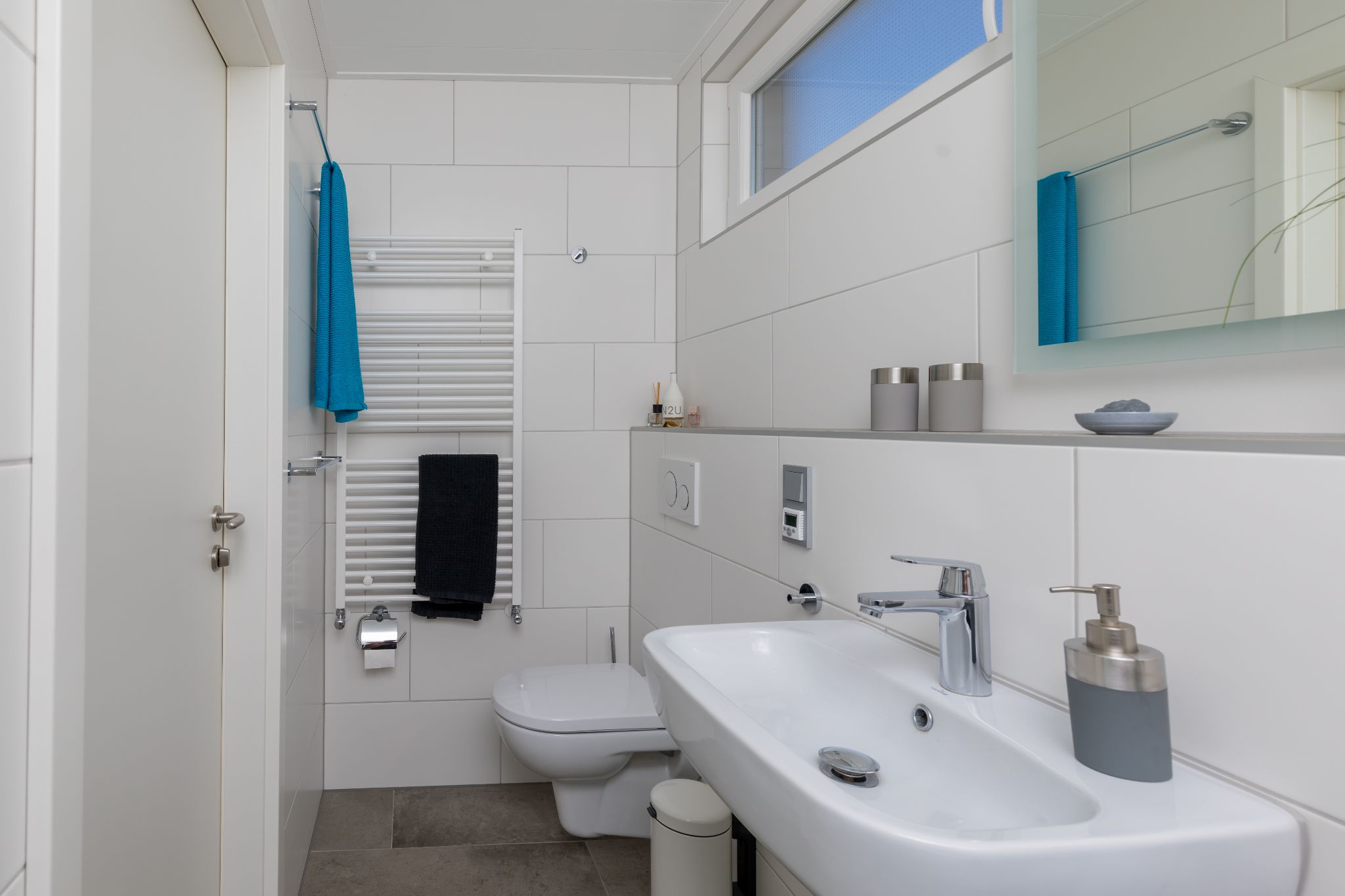 Renesse, Horizon 65, "Lost at Sea" - Image 17