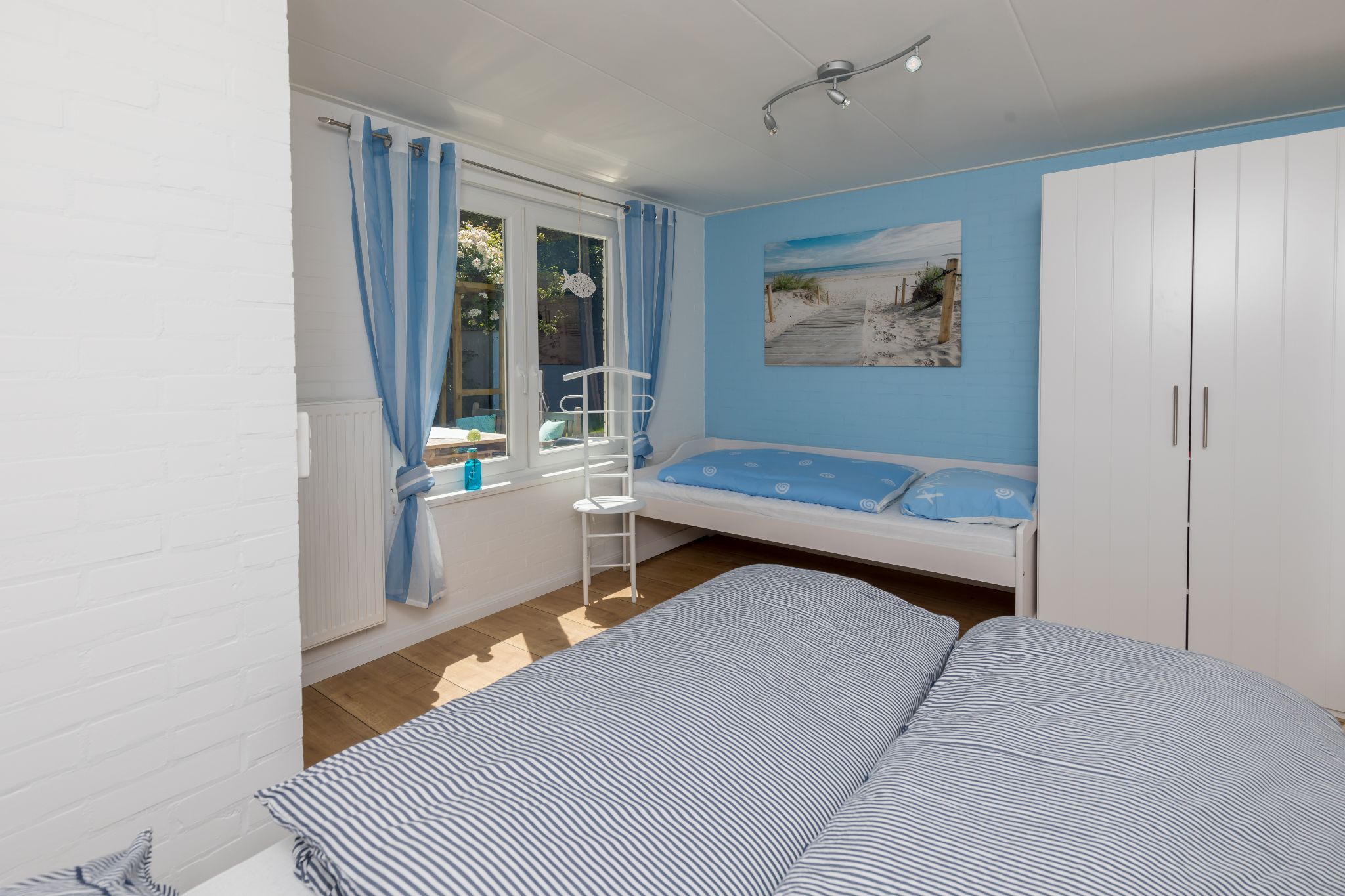 Renesse, Horizon 65, "Lost at Sea" - Image 15